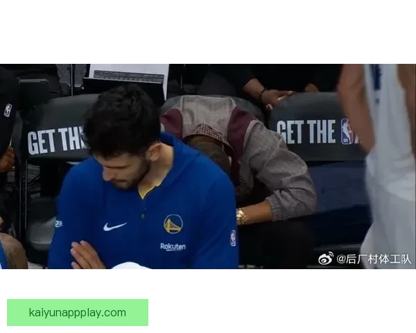 科尔：库里尚未参与对抗训练 大家为穆迪的伤病深感遗憾